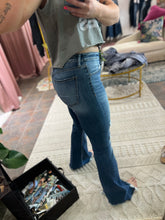 Load image into Gallery viewer, Boot Cut Distressed Mid Rise Jeans
