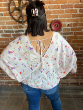 Load image into Gallery viewer, Peach Floral Blouse
