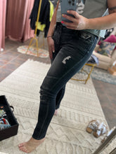 Load image into Gallery viewer, Motto Skinny Jeans
