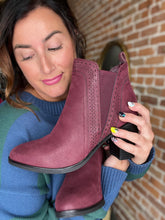 Load image into Gallery viewer, Burgundy Booties
