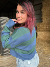 Load image into Gallery viewer, Striped Crop Sweater
