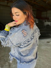 Load image into Gallery viewer, Vintage Purple Washed Denim Jacket
